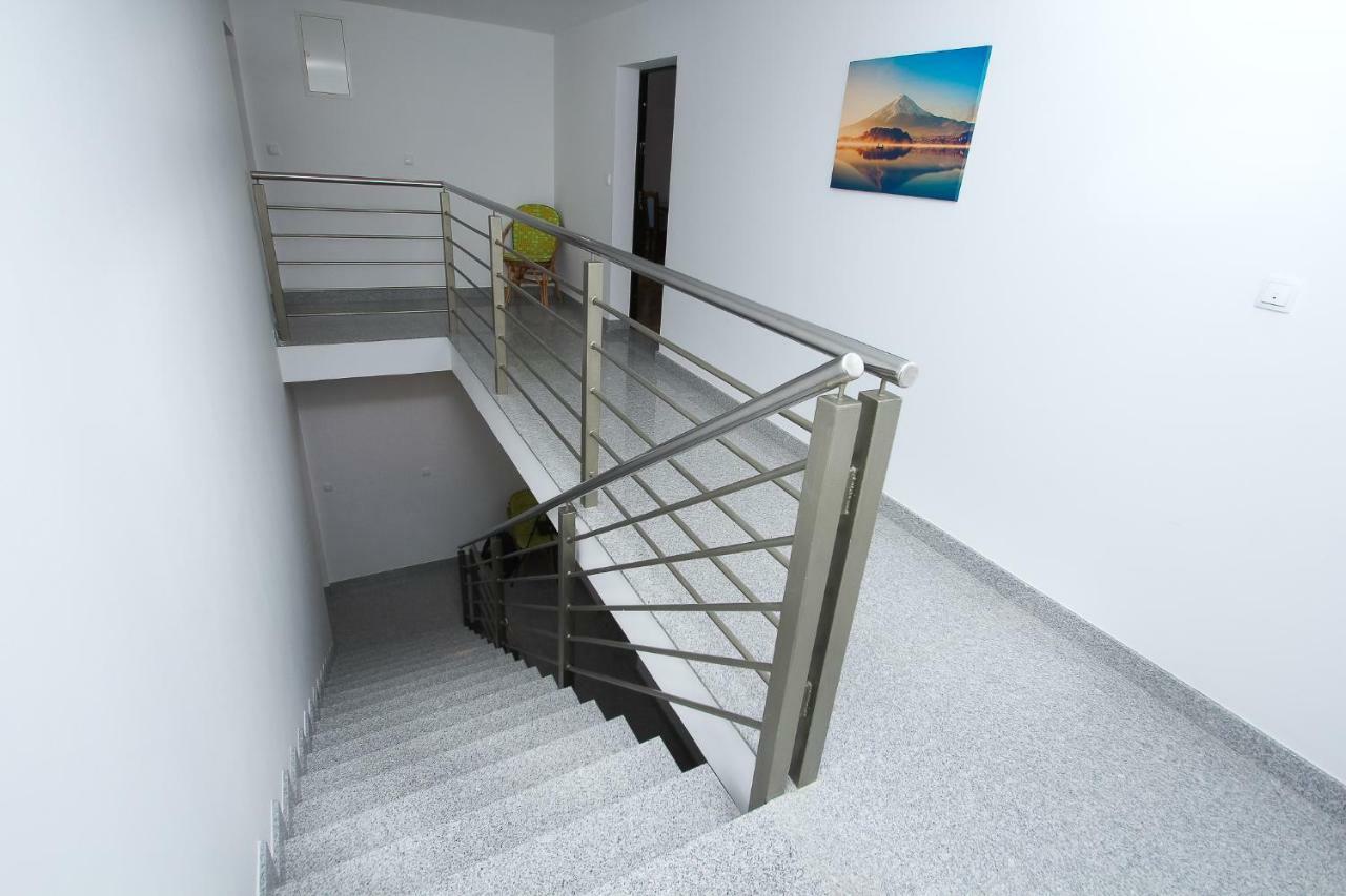 Apartmani Pranjic Kaštela Екстериор снимка