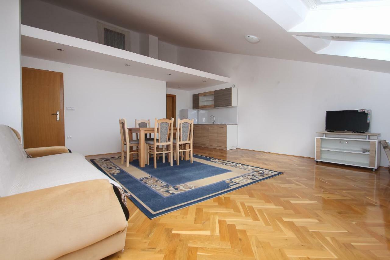Apartmani Pranjic Kaštela Екстериор снимка