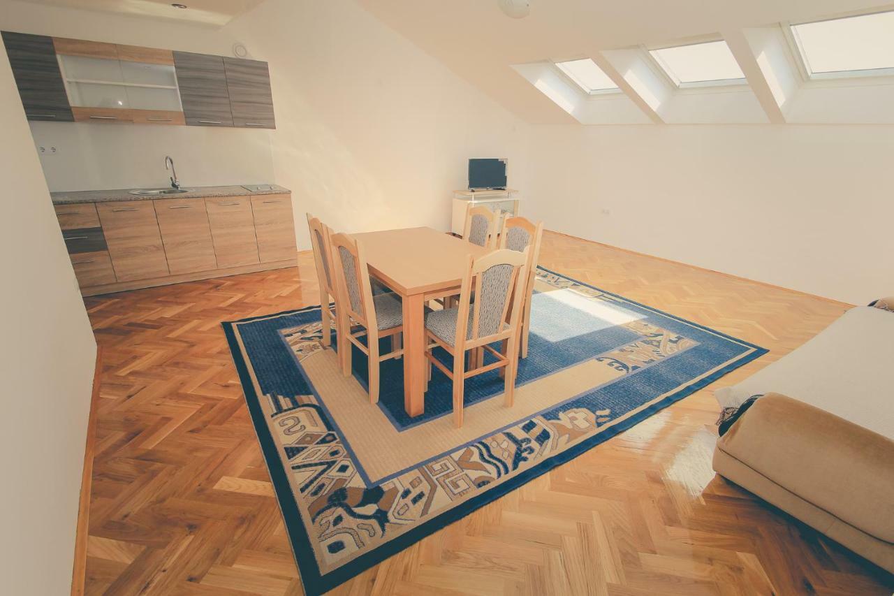 Apartmani Pranjic Kaštela Екстериор снимка